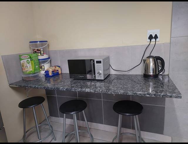 1 BEDROOM ROOM TO LET IN UMBILO